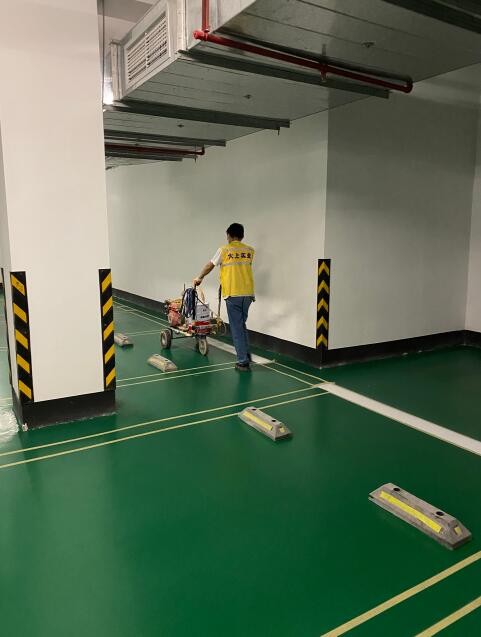 停車場為什么要用地坪漆？